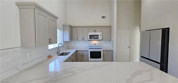$1,950 | 420 Southeast 15th Terrace, Cape Coral, FL 33990