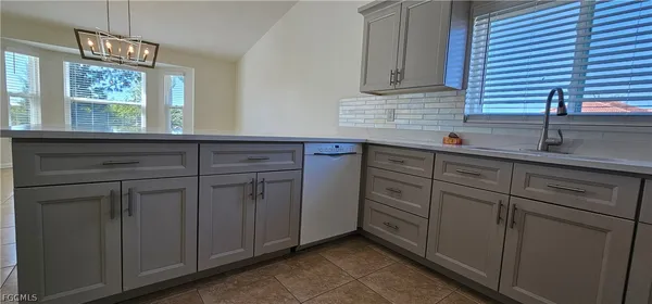 $1,950 | 420 Southeast 15th Terrace, Cape Coral, FL 33990