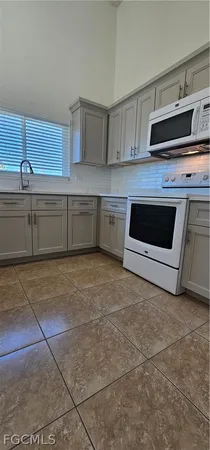 $1,950 | 420 Southeast 15th Terrace, Cape Coral, FL 33990