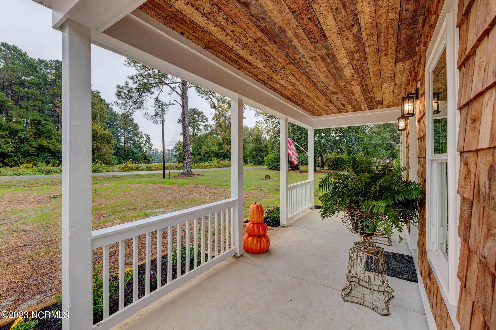 129 Spring Road Wilmington, NC 28401 - Photo 4 of 37 129 Spring Road