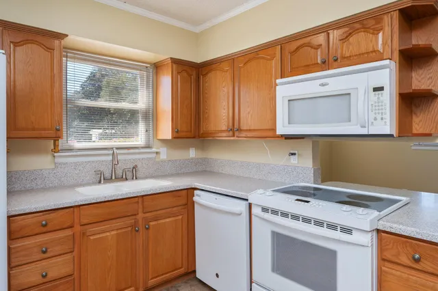 $1,800 | 611 Lang Road, Fort Walton Beach, FL 32547