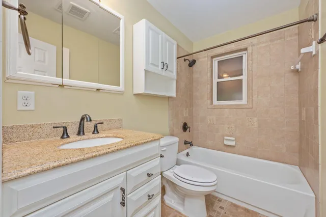 $1,800 | 611 Lang Road, Fort Walton Beach, FL 32547