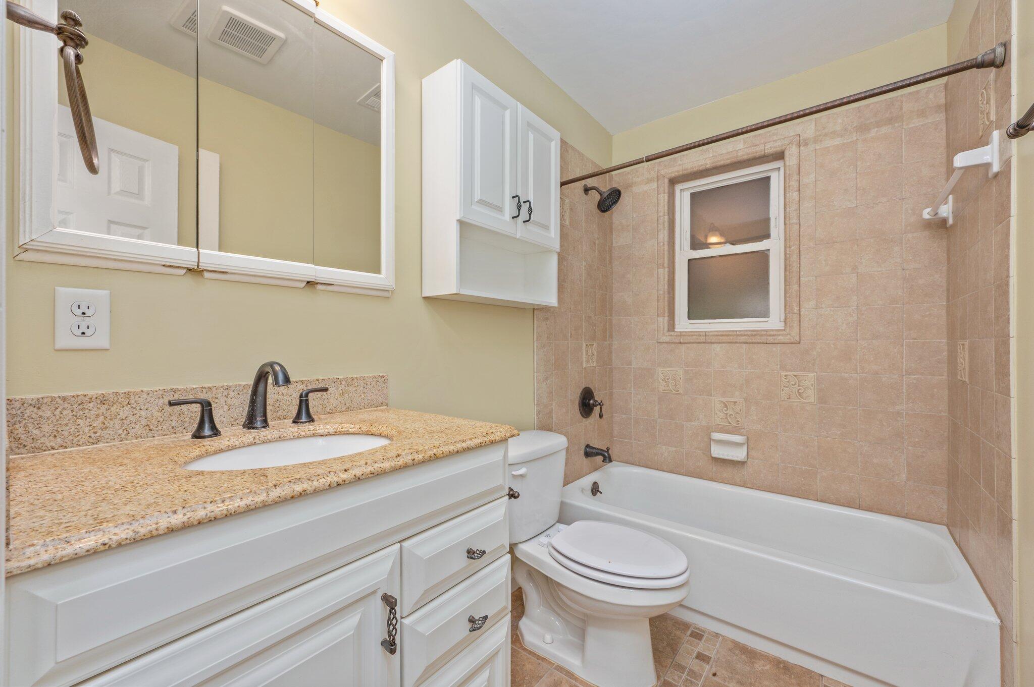 611 Lang Road Fort Walton Beach, FL 32547 - Photo 23 of 34 23-web-or-mls-611-lang-rd