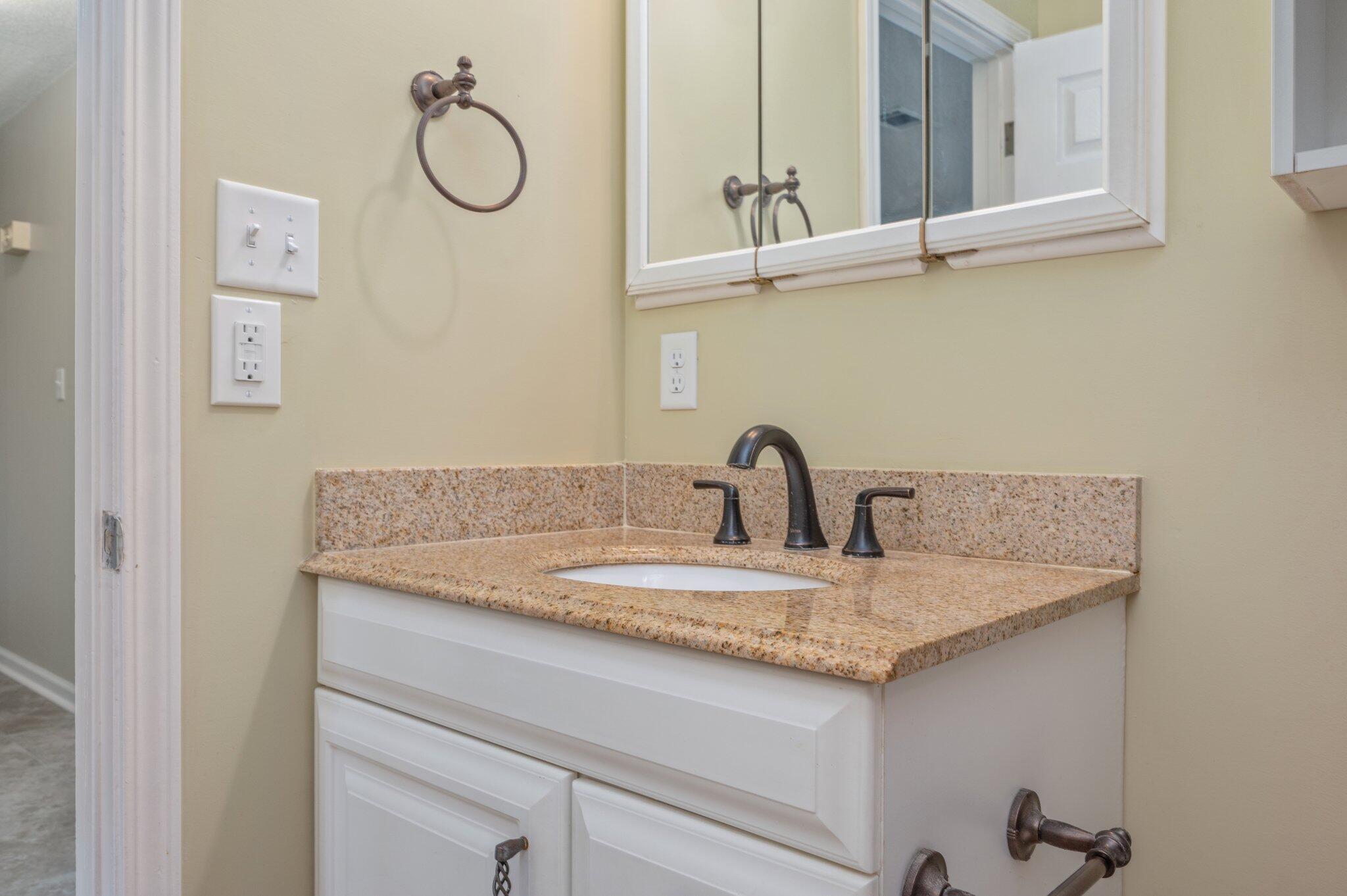 611 Lang Road Fort Walton Beach, FL 32547 - Photo 25 of 34 25-web-or-mls-611-lang-rd