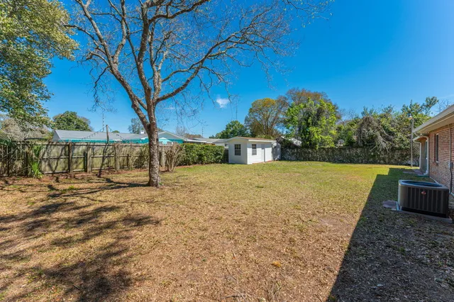 $1,800 | 611 Lang Road, Fort Walton Beach, FL 32547