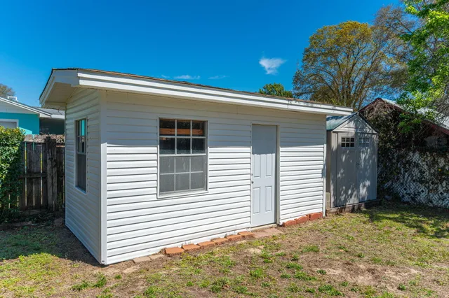 $1,800 | 611 Lang Road, Fort Walton Beach, FL 32547