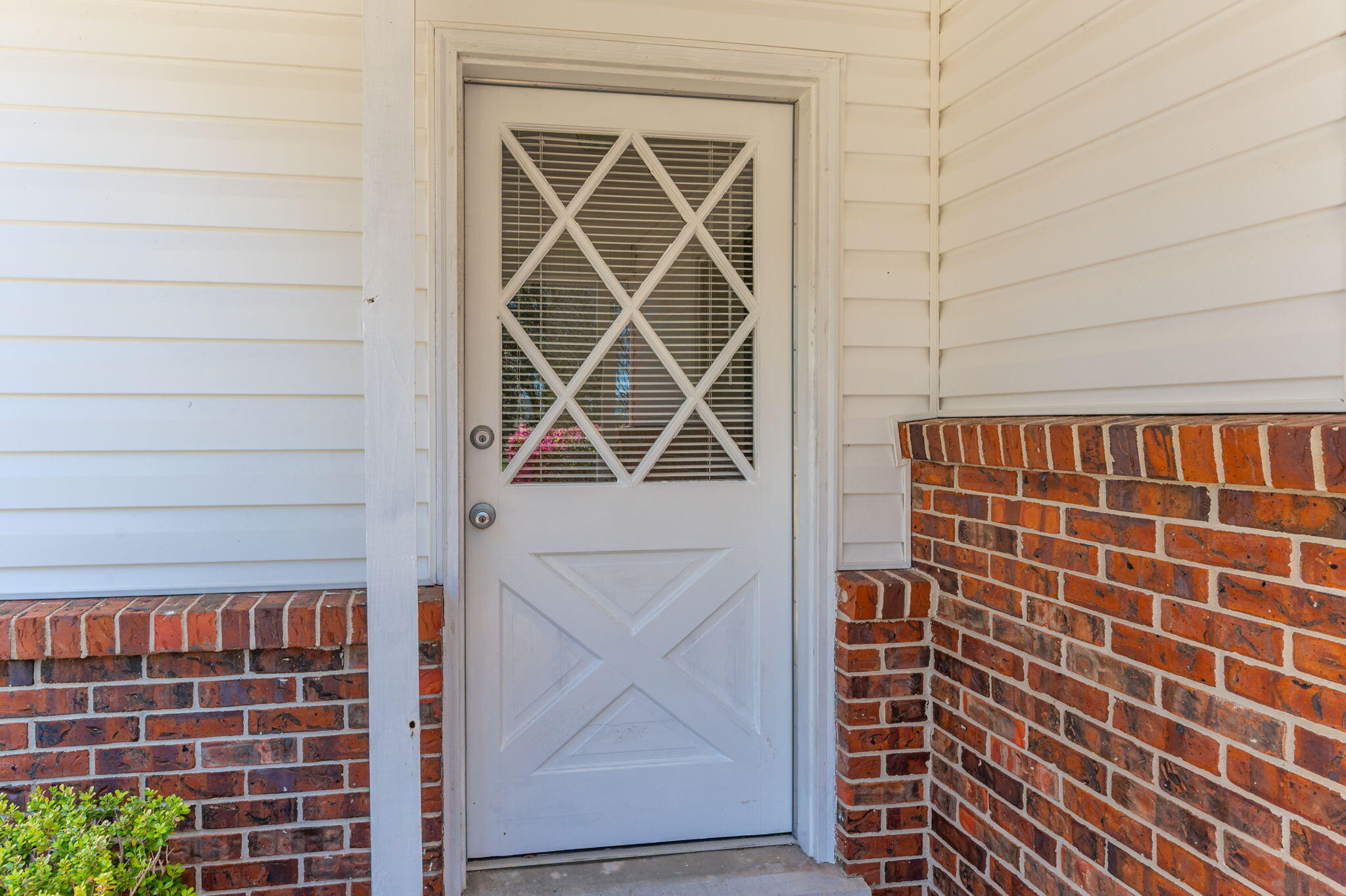 611 Lang Road Fort Walton Beach, FL 32547 - Photo 4 of 34 4-web-or-mls-611-lang-rd