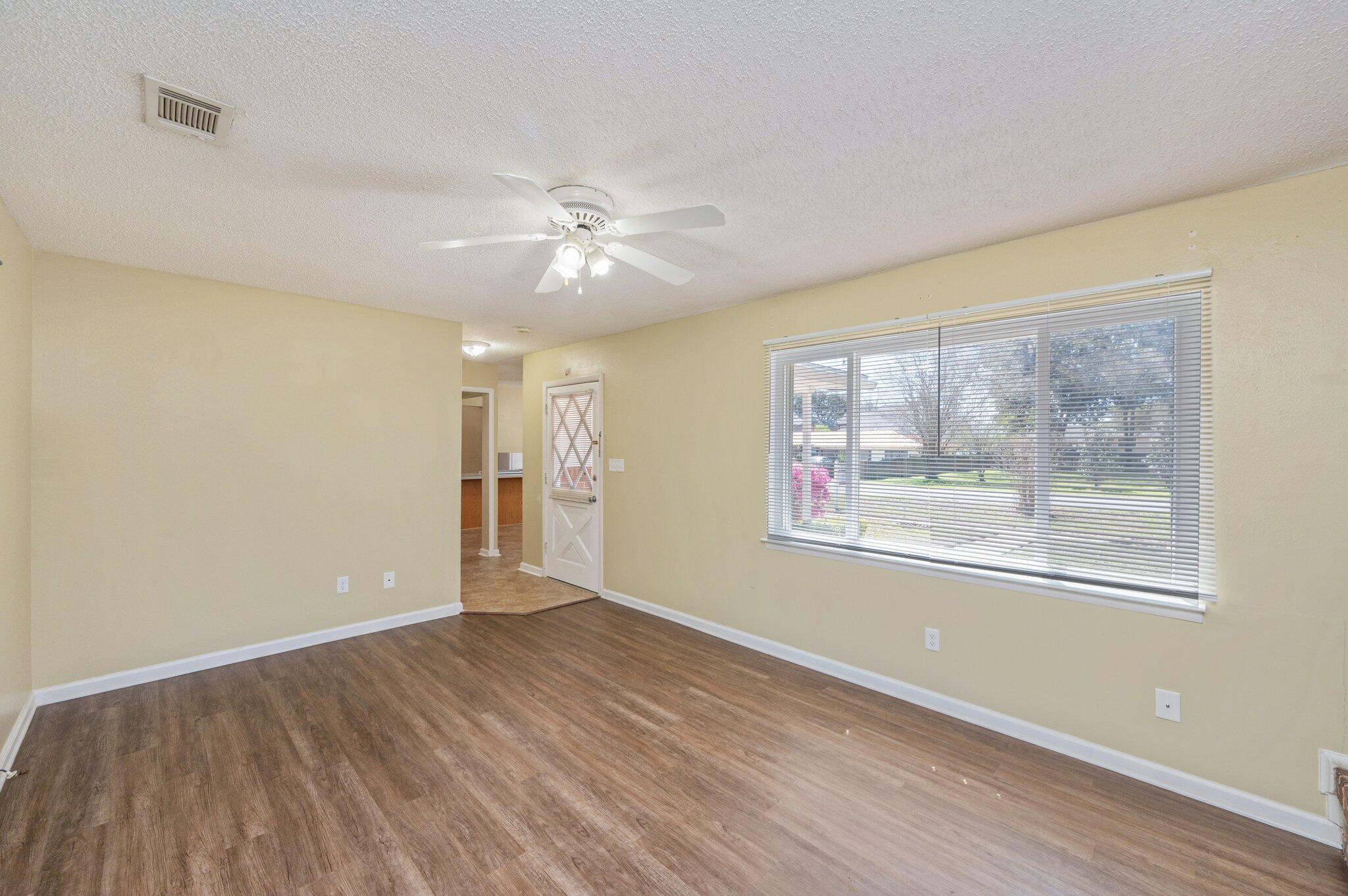 611 Lang Road Fort Walton Beach, FL 32547 - Photo 7 of 34 7-web-or-mls-611-lang-rd