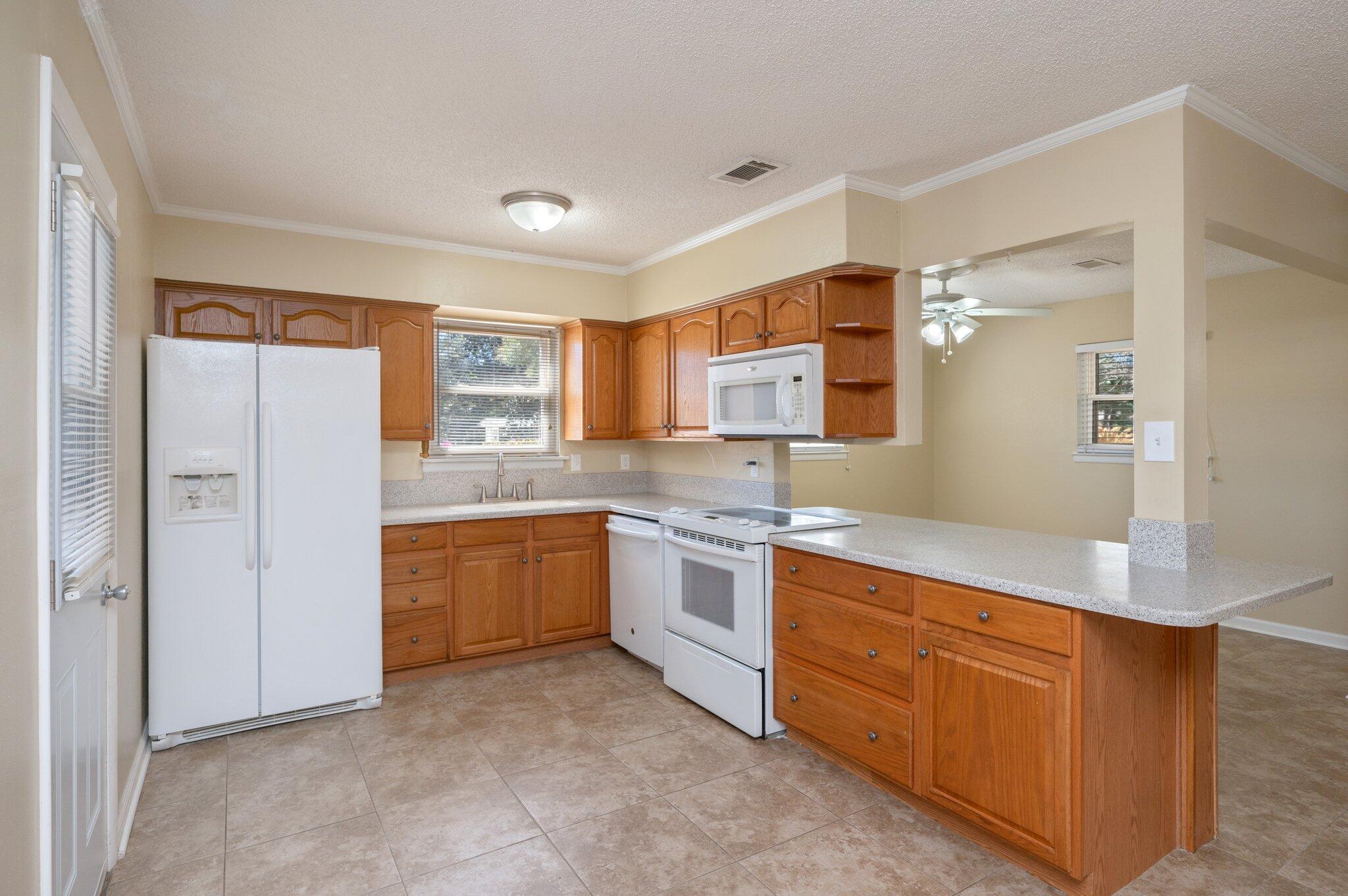 611 Lang Road Fort Walton Beach, FL 32547 - Photo 9 of 34 9-web-or-mls-611-lang-rd