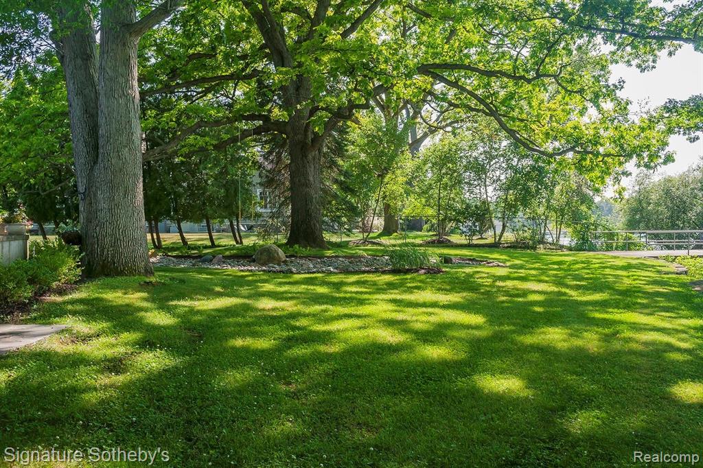 204 Gallogly Road Lake Angelus, MI 48326 - Photo 79 of 85