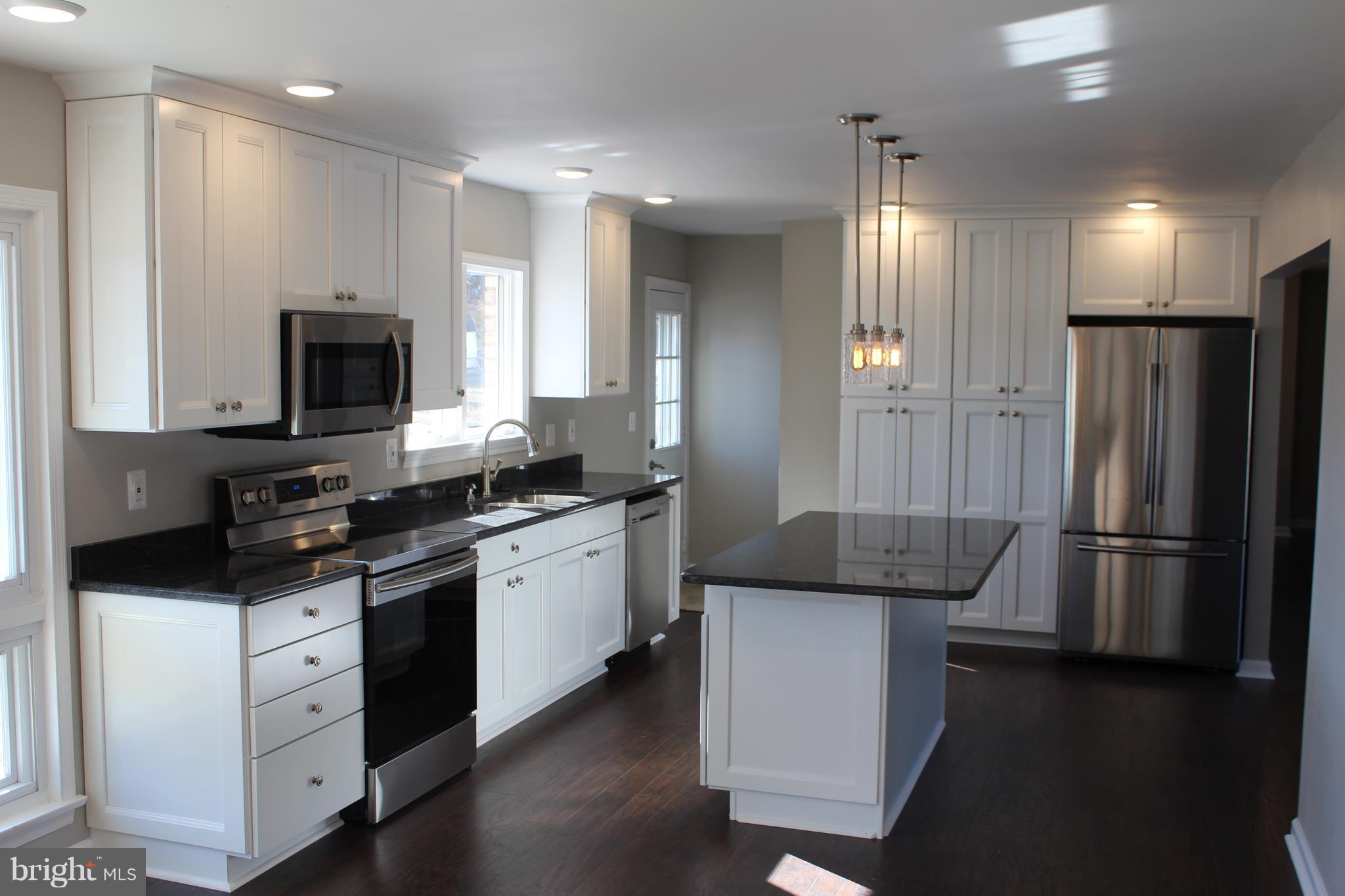 509 Paradise Road Aberdeen, MD 21001 - Photo 3 of 30 Kitchen