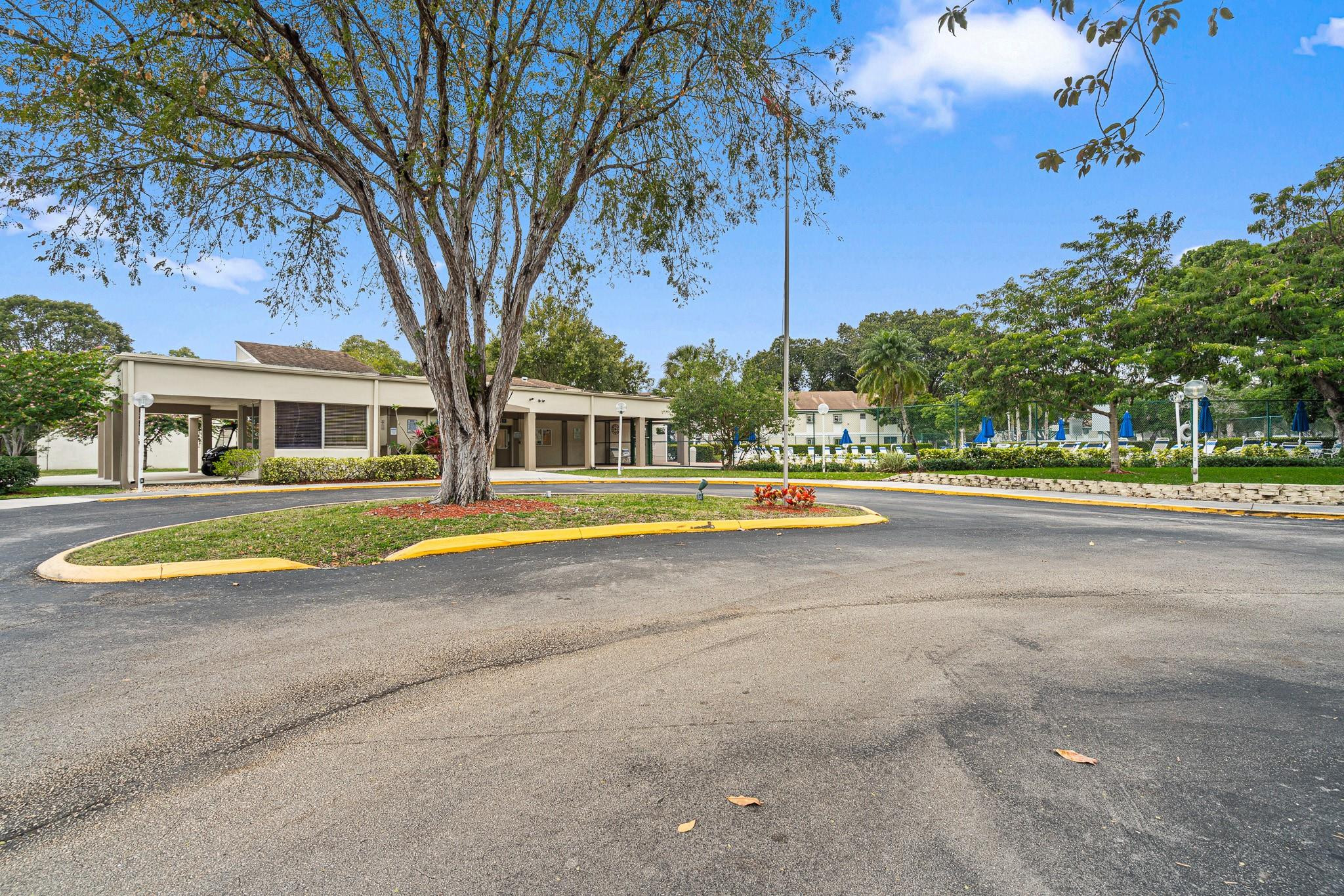 4620 West McNab Road, Unit B1 Pompano Beach, FL 33069 - Photo 35 of 36 Photo 35
