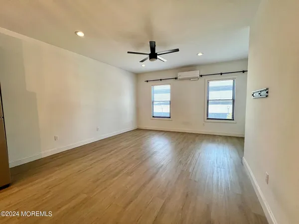 $2,650 | 37 East Front Street, Unit B, Red Bank, NJ 07701