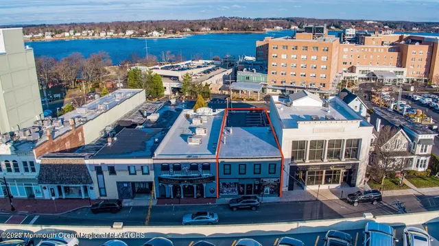 $2,800 | 37 East Front Street, Unit B, Red Bank, NJ 07701