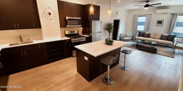 $2,650 | 37 East Front Street, Unit B, Red Bank, NJ 07701