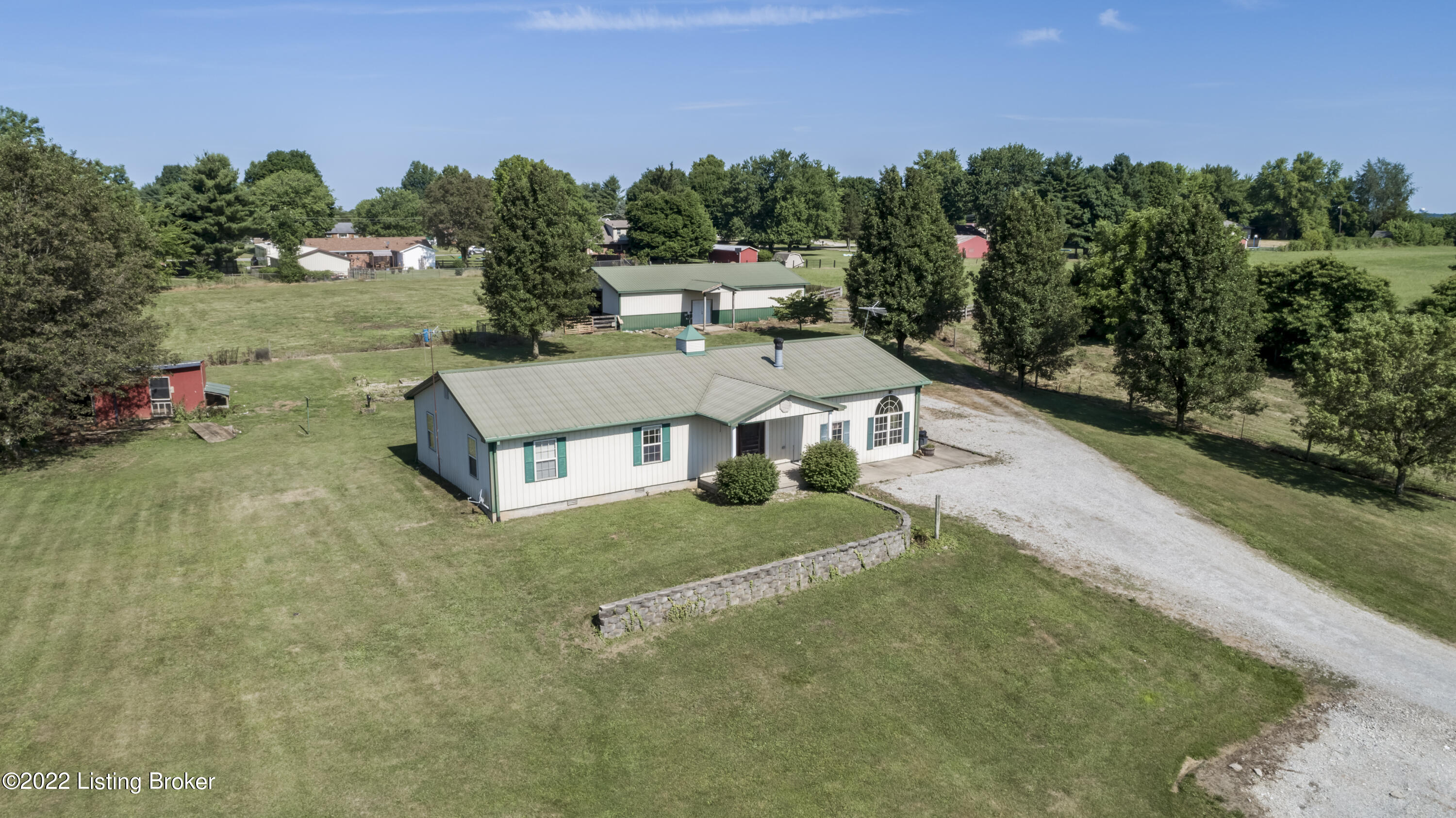 5321 Springfield Road Bardstown, KY 40004 - Photo 2 of 113 20220627-DJI_0417
