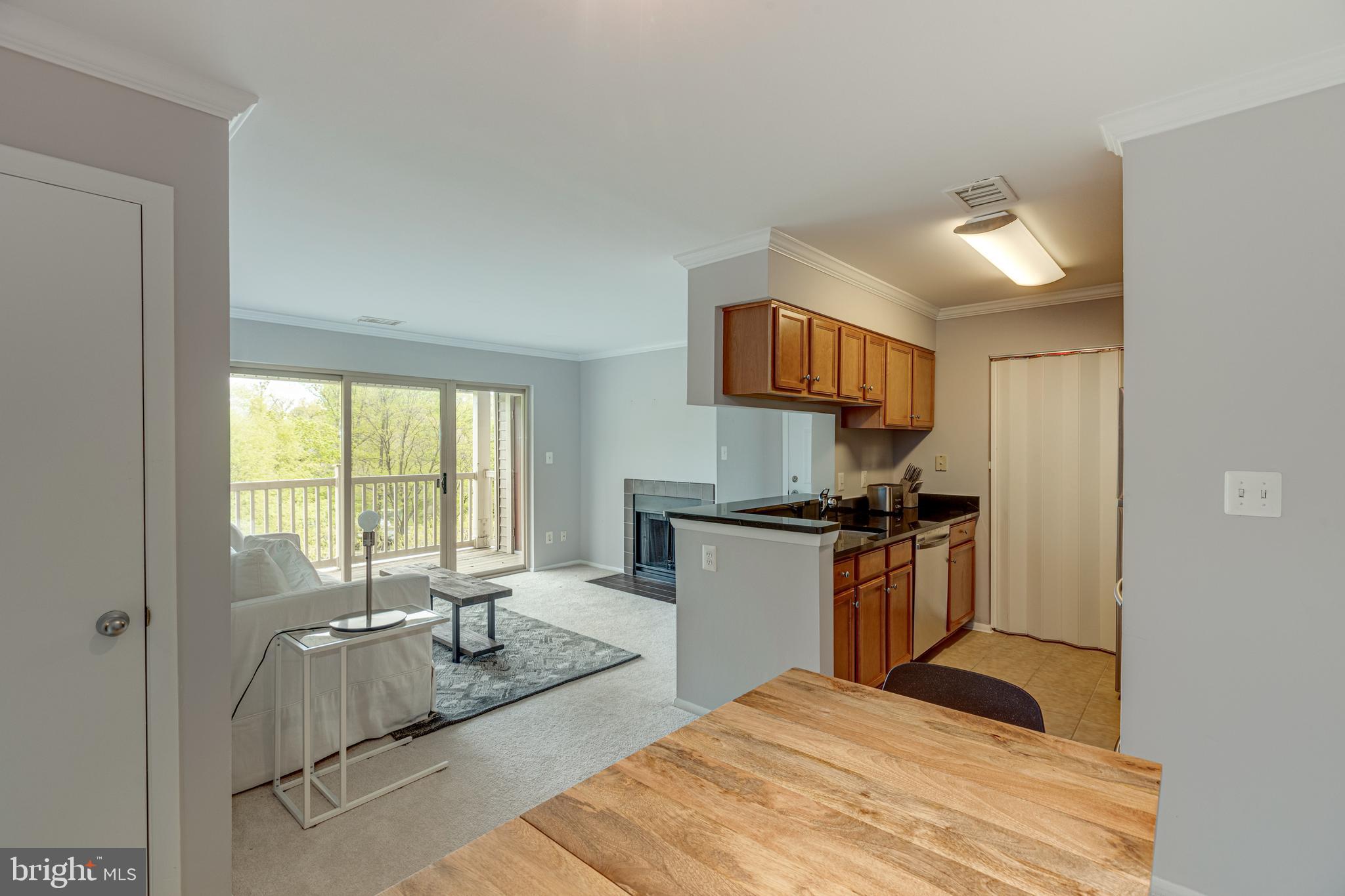 11655 Chesterfield Court, Unit K Reston, VA 20190 - Photo 8 of 25 Gallery Image 8