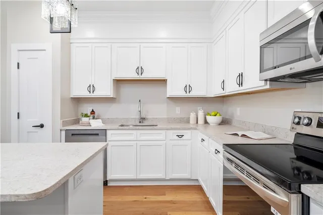 $449,900 | 36 Old Louisquisset Pike, Unit 202, North Smithfield, RI 02896