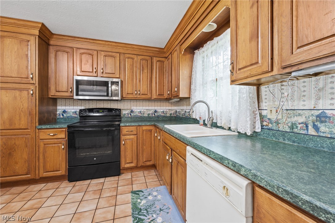 5520 Apple Ridge Circle Clinton, OH 44216 - Photo 13 of 29