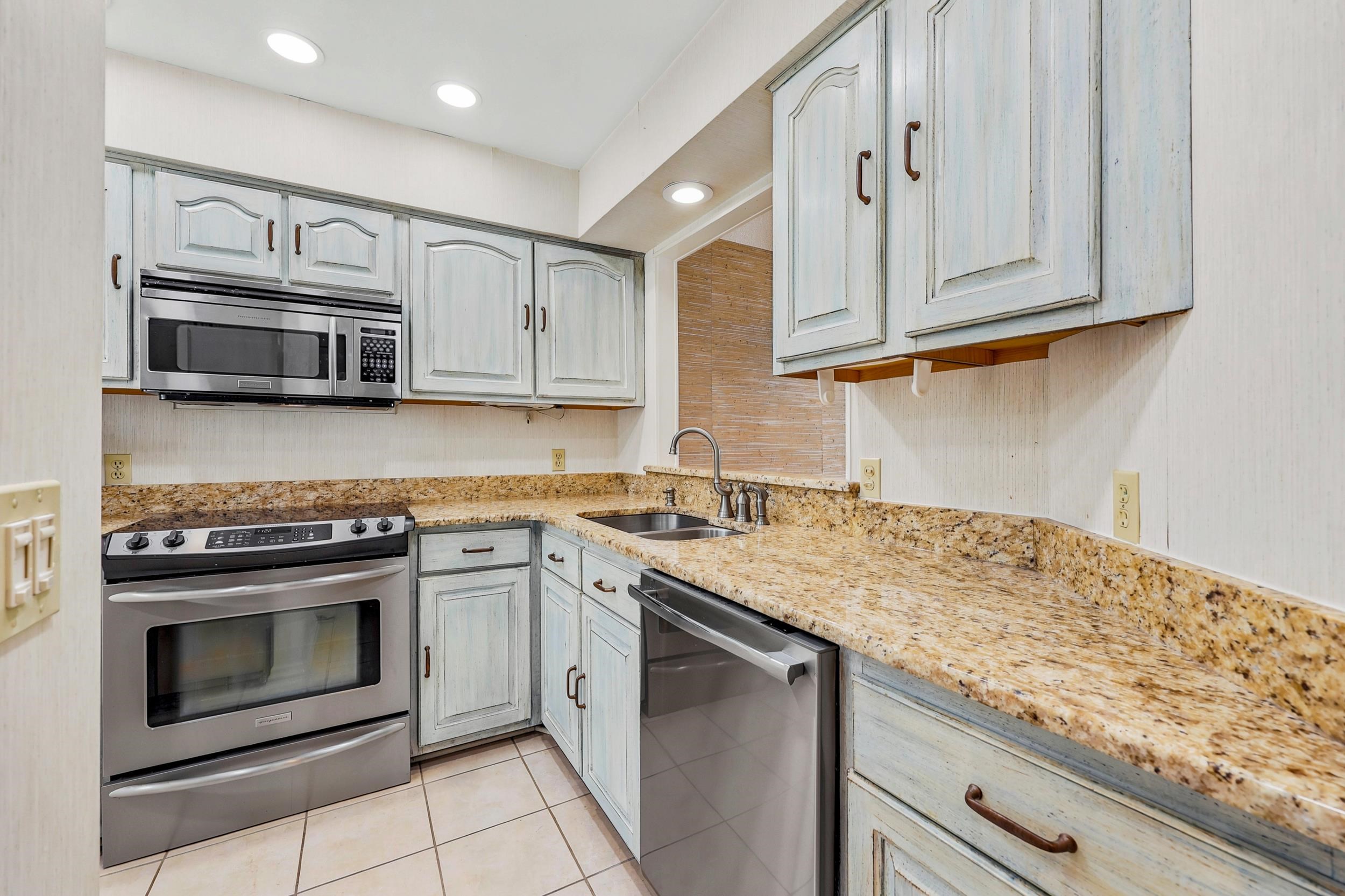 4396 Baldwin Avenue, Unit 81 Little River, SC 29566 - Photo 4 of 40