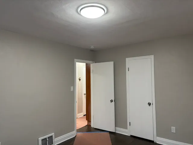 $2,800 | 3226 181st Street, Lansing, IL 60438