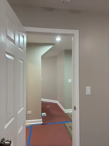 $2,800 | 3226 181st Street, Lansing, IL 60438