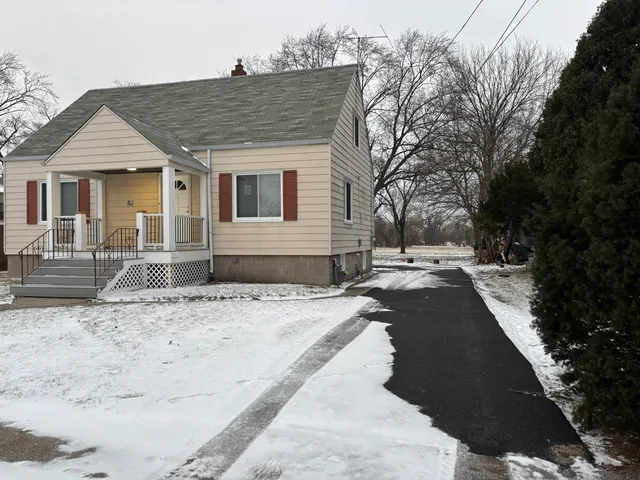 $2,800 | 3226 181st Street, Lansing, IL 60438