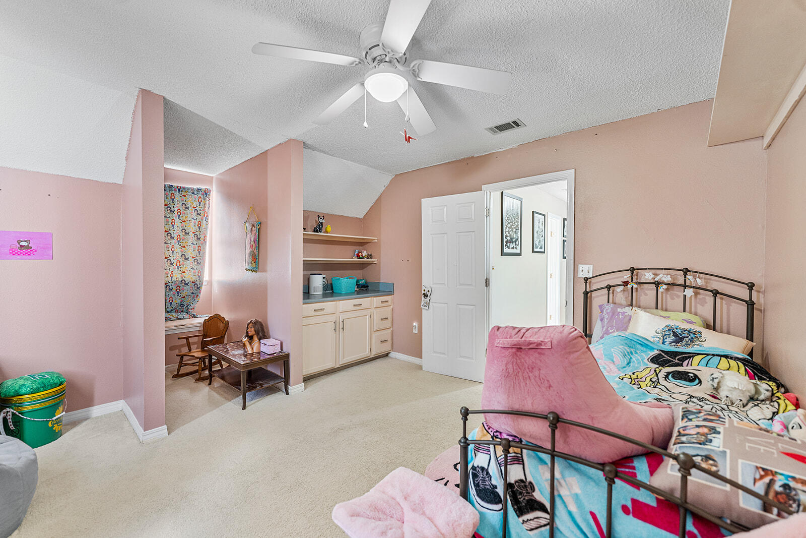 132 Wedgewood Lane Crestview, FL 32536 - Photo 18 of 67 a bed room with furniture and a chandelier