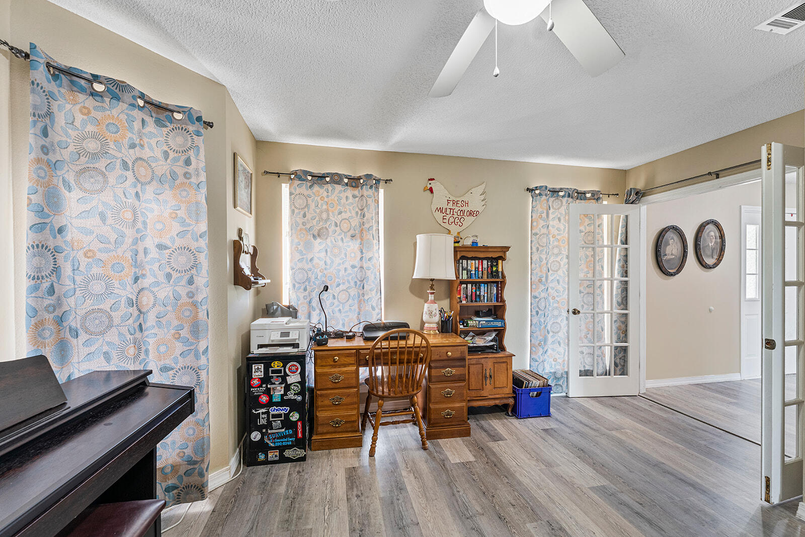 132 Wedgewood Lane Crestview, FL 32536 - Photo 26 of 67 a view of a livingroom with workspace and a window