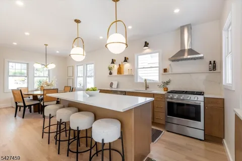 $999,000 | 4 Yale Terrace, West Orange, NJ 07052