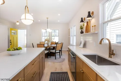 $999,000 | 4 Yale Terrace, West Orange, NJ 07052