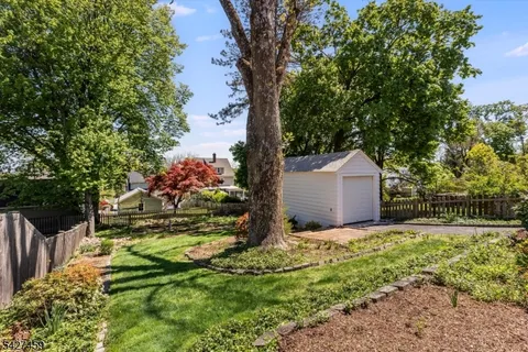 $999,000 | 4 Yale Terrace, West Orange, NJ 07052