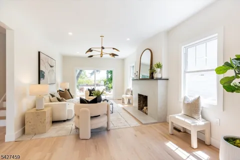 $999,000 | 4 Yale Terrace, West Orange, NJ 07052