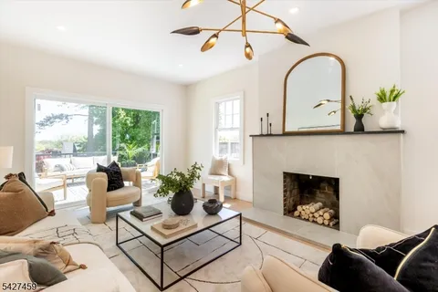 $999,000 | 4 Yale Terrace, West Orange, NJ 07052