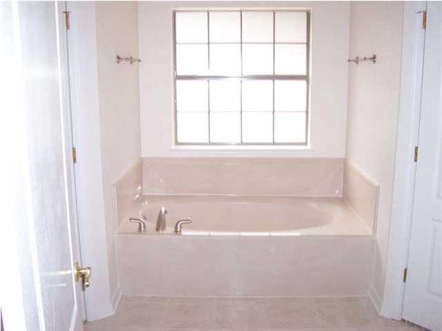 2762 Segrest Road Pace, FL 32571 - Photo 5 of 7 Master Garden Tub