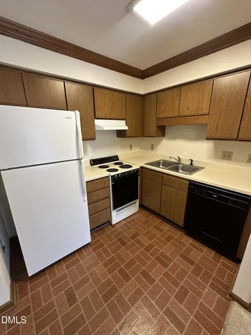 $1,095 | 3504 Ivy Commons Drive, Unit 301, Raleigh, NC 27606