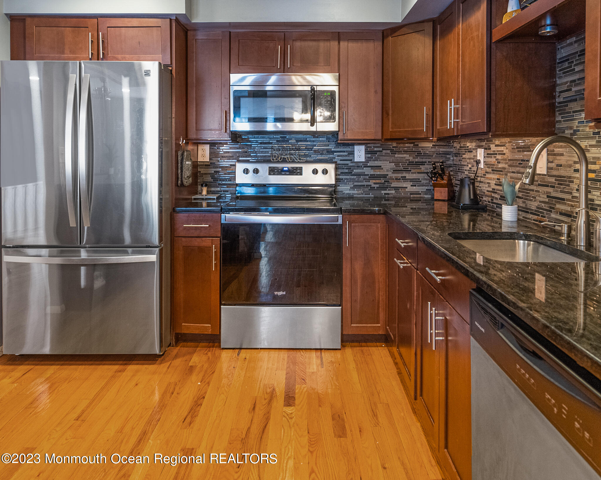 624 Randall Way Aberdeen, NJ 07747 - Photo 10 of 33 DSC00220