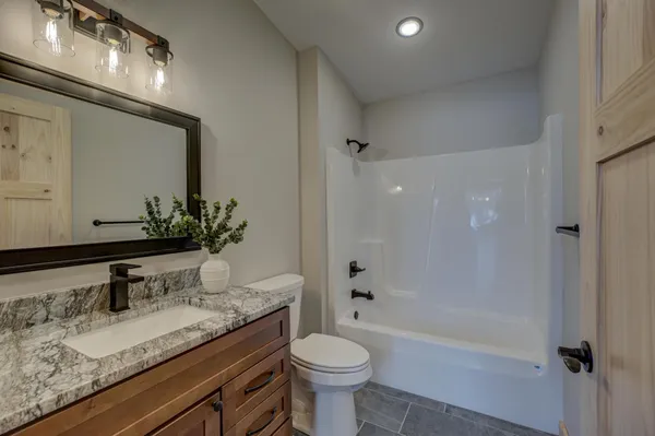 $549,900 | 11721 North Vesper Drive, Hayward, WI 54843