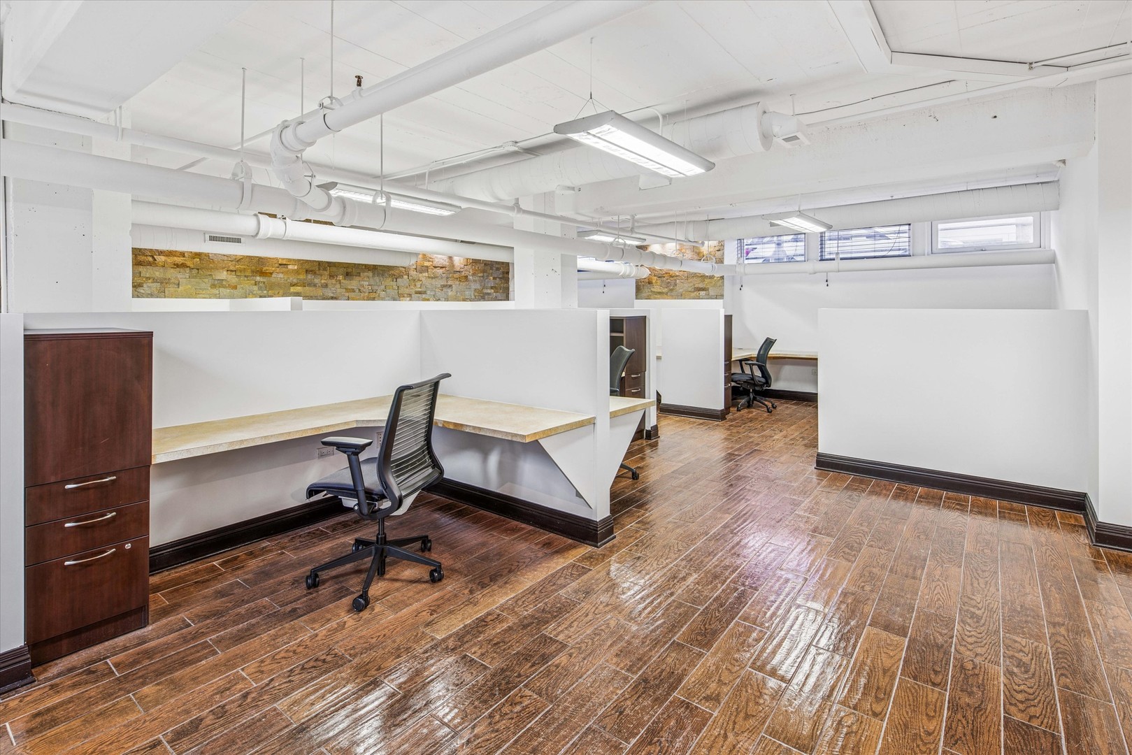 1327 West Washington Boulevard, Unit 105 Chicago, IL 60607 - Photo 10 of 16 a view of a room with gym equipment