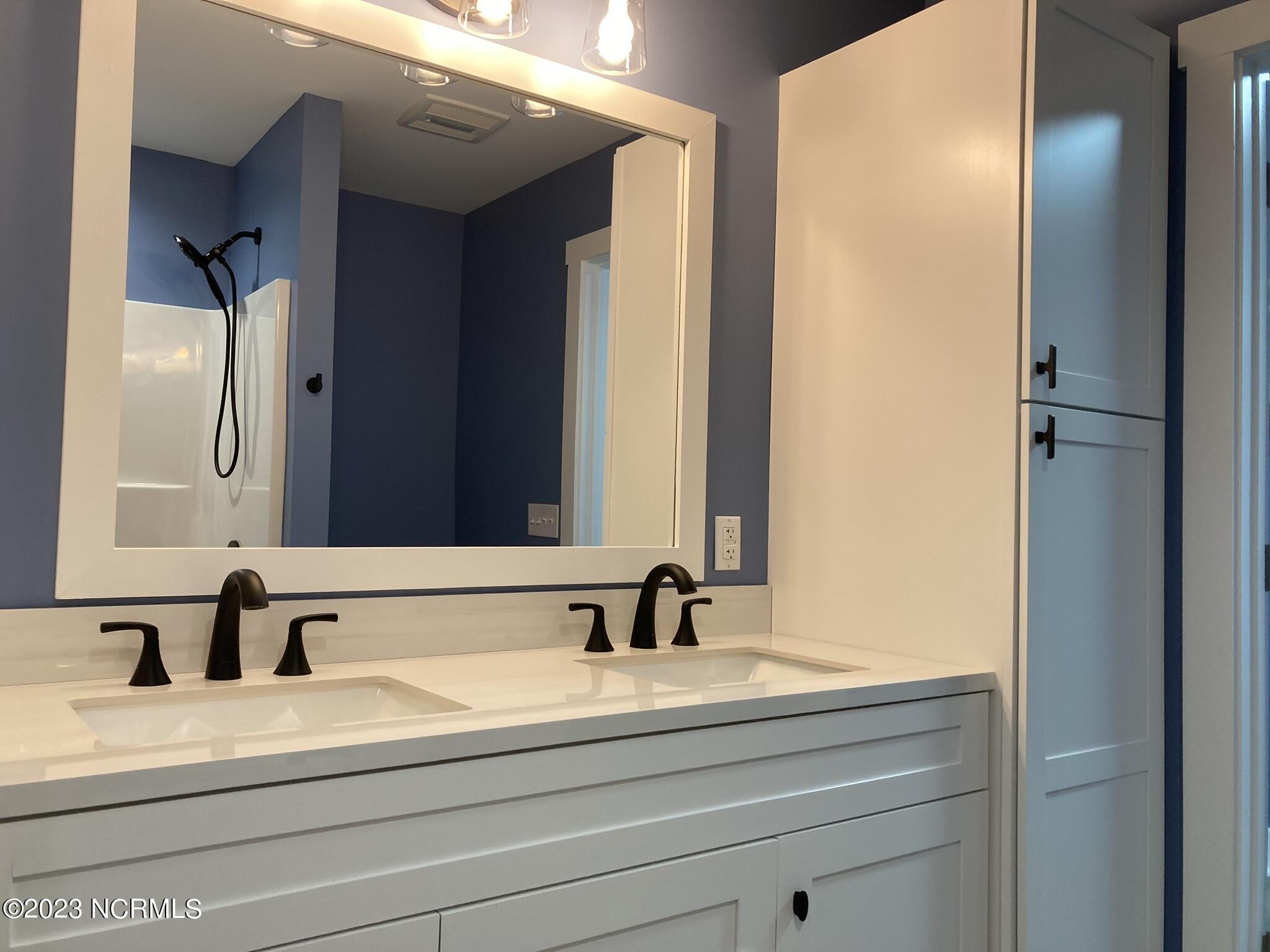 451 Gray Bridge Road Southwest Shallotte, NC 28470 - Photo 8 of 10 Owner Bath