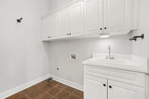 $599,900 | 319 Stonebridge Boulevard, Bremen, GA 30110