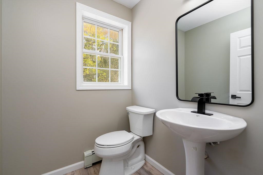 21 Fox Run Road Raymond, NH 03077 - Photo 14 of 38