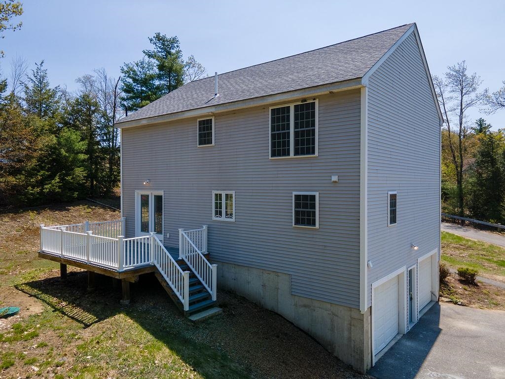 21 Fox Run Road Raymond, NH 03077 - Photo 3 of 38