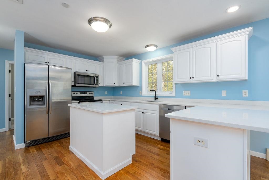 21 Fox Run Road Raymond, NH 03077 - Photo 6 of 38