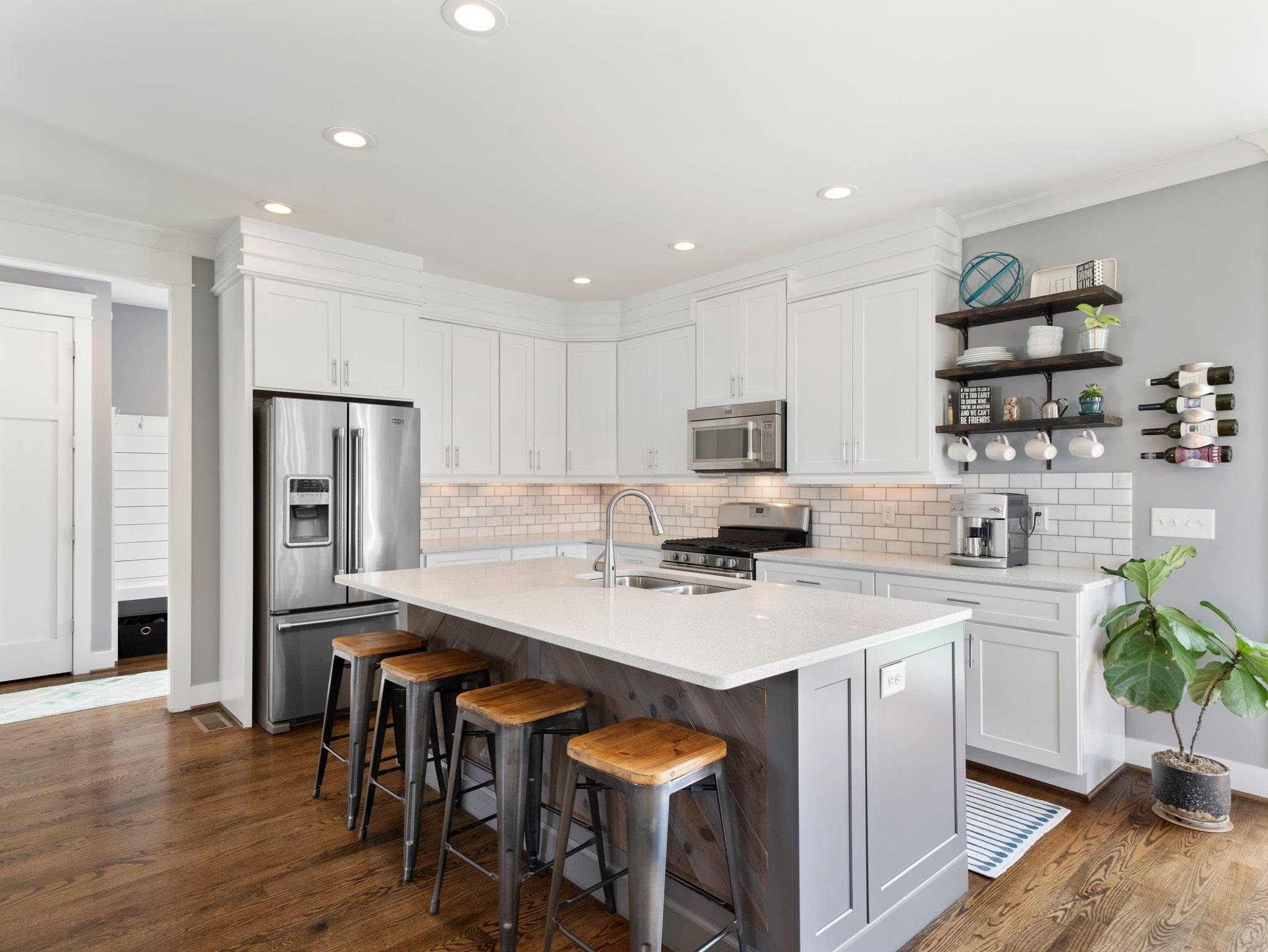 910 East Martin Street Raleigh, NC 27601 - Photo 4 of 27 Photo 4