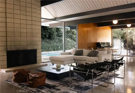 $1,600,000 | 17136 Nanette Street, Granada Hills, CA 91344