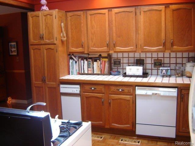 5071 Orion Road Rochester, MI 48306 - Photo 7 of 24 Kitchen B