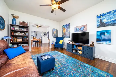 $1,080,000 | 124 North Vista Bonita Avenue, Glendora, CA 91741
