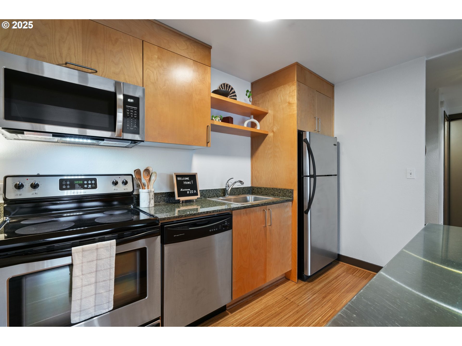 255 Southwest Harrison Street, Unit 22A Portland, OR 97201 - Photo 11 of 34