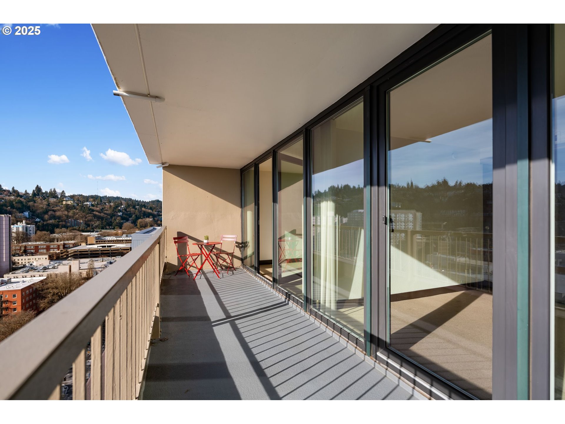 255 Southwest Harrison Street, Unit 22A Portland, OR 97201 - Photo 12 of 34